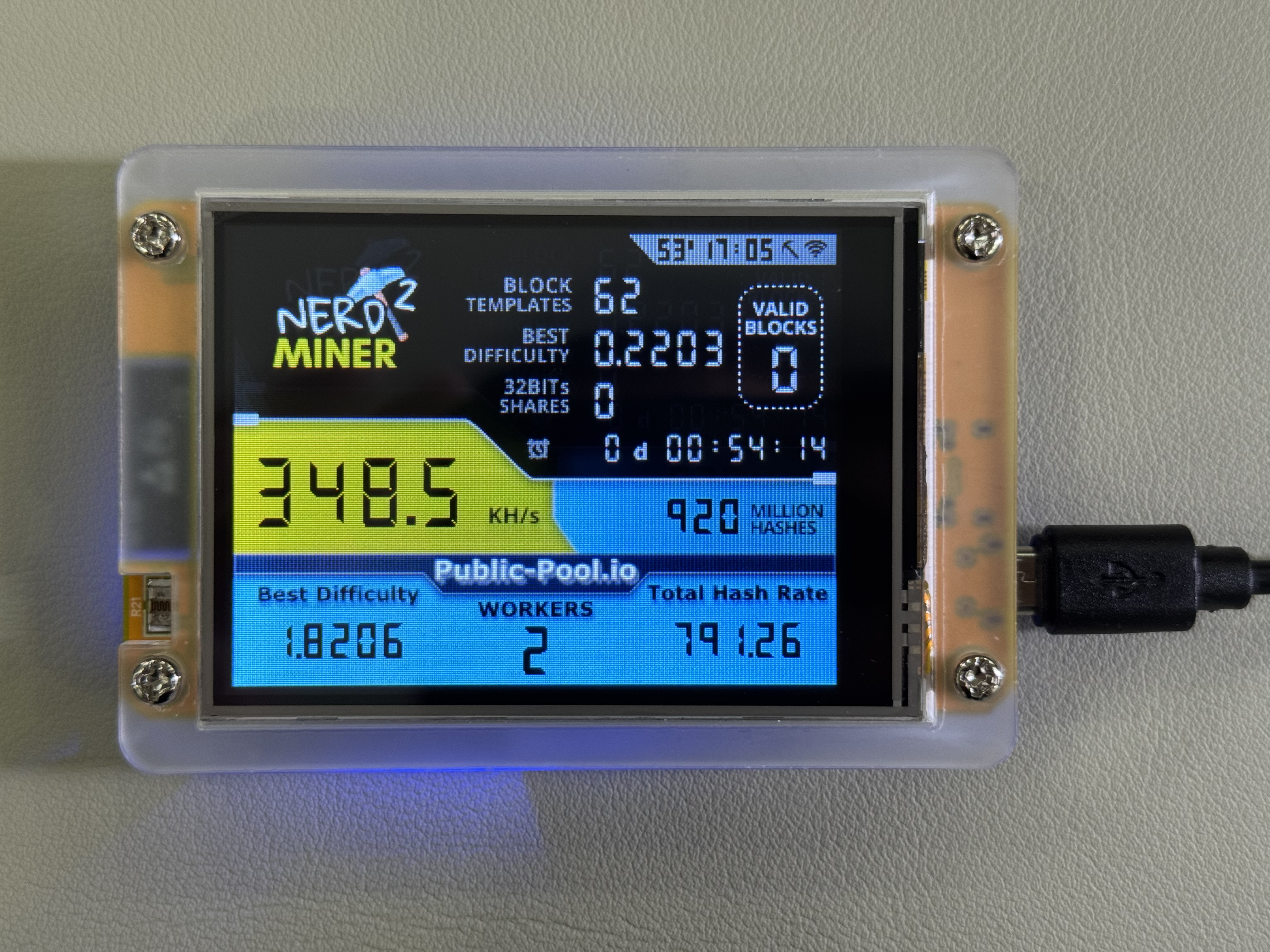 Nerdminer+ Case 945kh/s – Miner Bitcoin Solitario Con Display 2.8” WiFi, Hashrate Potenziato